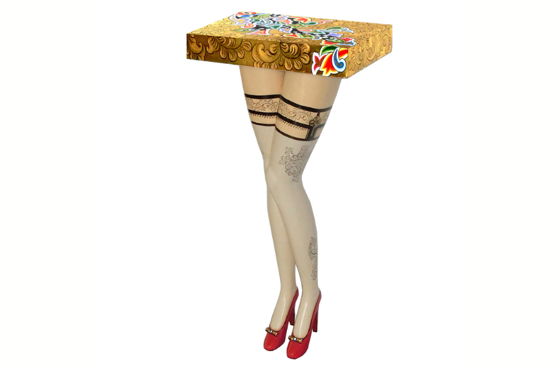 קונסולה מעוצבת דגם - Lady's Legs