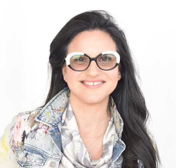 מיטל צימבר מעצבת פנים בדיבאני סנטר